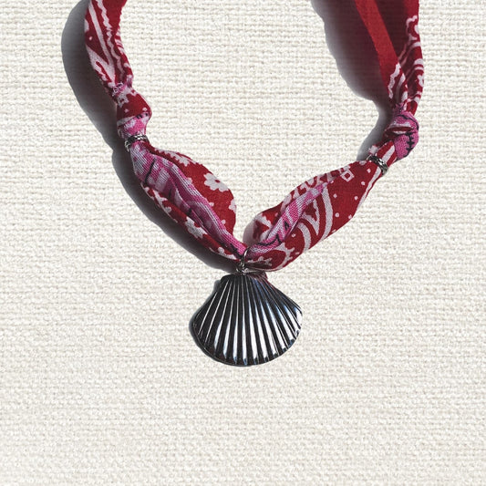 Knotted Bandana Necklace – Red & Shell